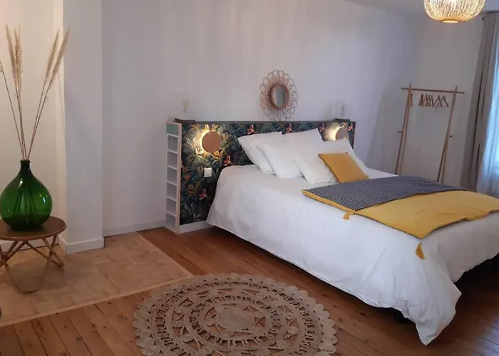 La Maison D'a Cote May-sur-Orne